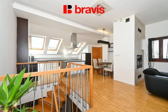 Pronájem luxusního mezonetového bytu 3+kk, ulice Veveří, Brno -město, parkovací stání, terasa