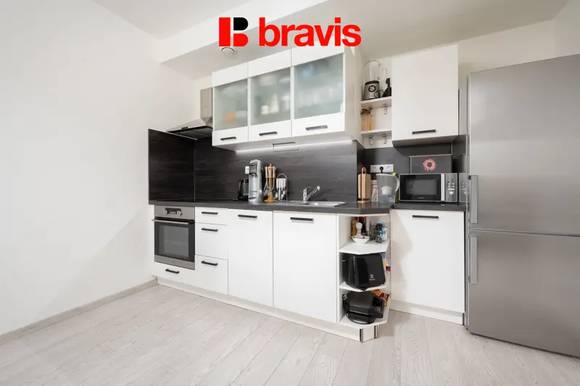 Prodej moderního bytu 2+kk, ul. Poříčí, Brno - Pisárky, rezidence Riverside, sklep, balkon, parkovací stání