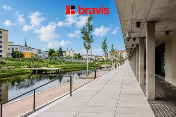Prodej moderního bytu 2+kk, ul. Poříčí, Brno - Pisárky, rezidence Riverside, sklep, balkon, parkovací stání