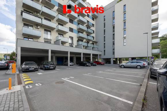 Prodej moderního bytu 2+kk, ul. Poříčí, Brno - Pisárky, rezidence Riverside, sklep, balkon, parkovací stání