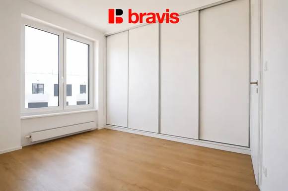 Pronájem bytu 2+kk, Brno - Černá Pole, ul. třída Generála Píky, výhoda prvního nájemníka, garážové stání, sklep