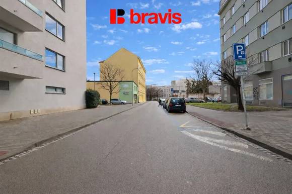 Pronájem bytu 1+1 38 m², ul. Křídlovická - Staré Brno sklep, pračka, centrum města