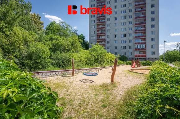 Prodej bytu blízko Campusu i přírody, 2+kk 48 m², Brno - Nový Lískovec, sklep, bezproblémové parkování