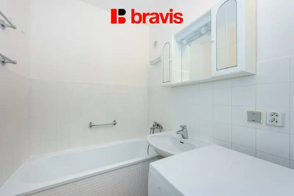 Prodej bytu blízko Campusu i přírody, 2+kk 48 m², Brno - Nový Lískovec, sklep, bezproblémové parkování