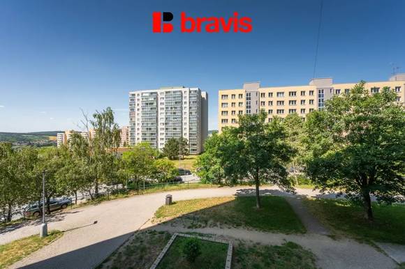 Prodej bytu blízko Campusu i přírody, 2+kk 48 m², Brno - Nový Lískovec, sklep, bezproblémové parkování