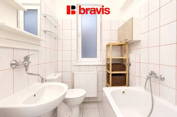 Pronájem bytu 2+1, ulice Lužná, Brno - Komárov, balkon, společná zahrada