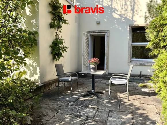 Pronájem atypicky řešeného bytu 2+1, Pisárky, Lipová ul., možnost parkování, terasa