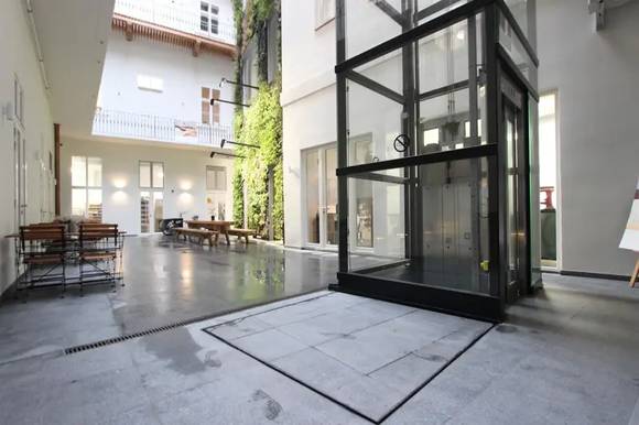 Rent commercial Commercial premises 17 m², Brno