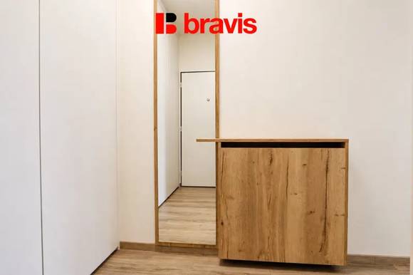 Pronájem bytu 2+kk, ulice Kumpoštova, Brno-Sadová, zařízený, výtah, velká terasa, sklep, garážové stání