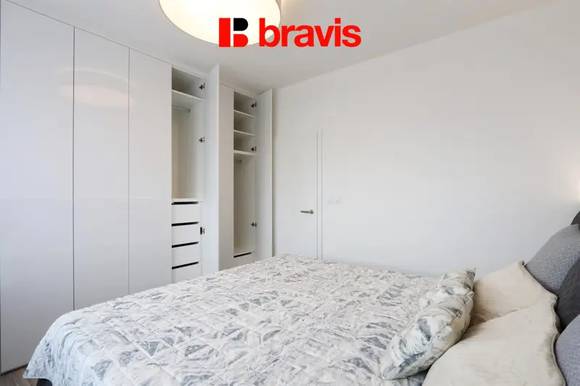 Pronájem bytu 2+kk, ulice Kumpoštova, Brno-Sadová, zařízený, výtah, velká terasa, sklep, garážové stání