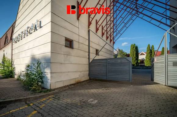 Pronájem hezkého bytu, 39 m2 ul. Červený kopec, Brno - Štýřice, šatna, internet