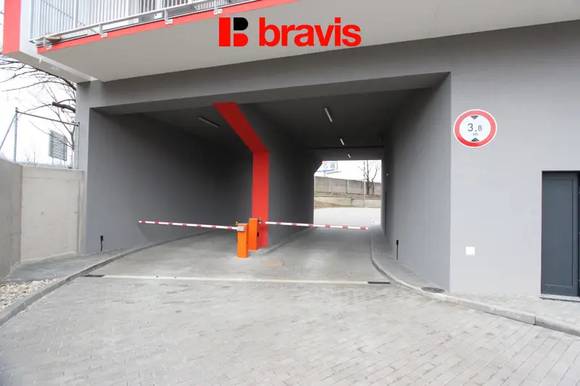 Pronájem vyhrazeného parkovacího stání č.44 ve vnitrobloku, ulice Božetěchova, Brno- Královo Pole