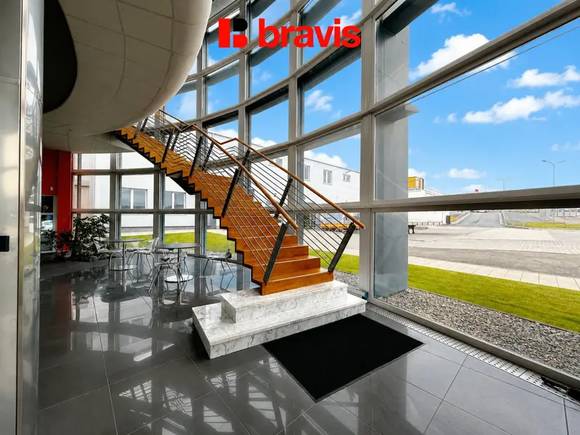 Pronájem kanceláře o velikosti 23,4 m², ul. Vintrovna, obec Popůvky, vč. zázemí