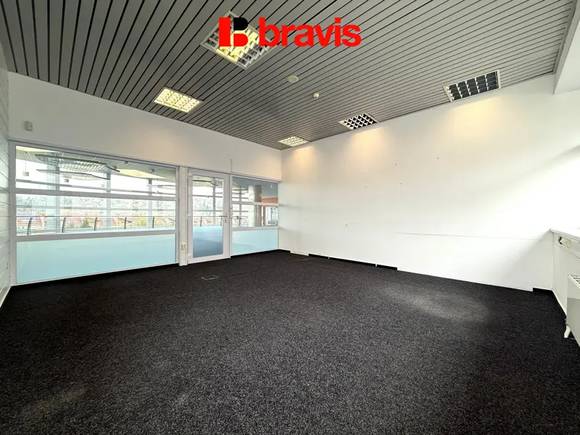 Pronájem kanceláře o velikosti 23,4 m², ul. Vintrovna, obec Popůvky, vč. zázemí