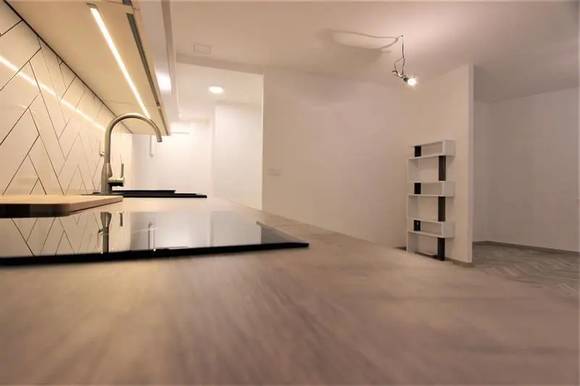 Pronájem bytu 2+kk, Brno - střed, byt po rekonstrukci, částečně zařízené, ul. Pekařská