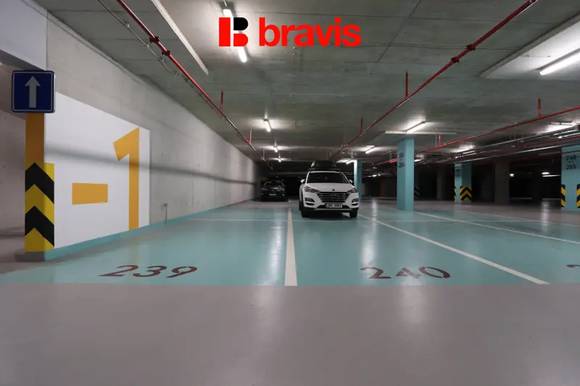 Pronájem garážové stání, Palác Trnitá, blízko office park Vlněna