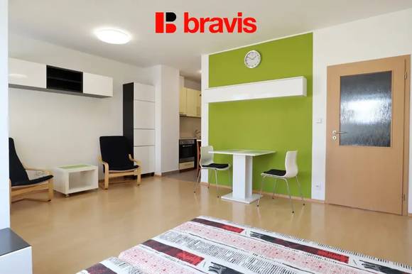 Pronájem bytu 1+kk, Brno - Lesná, Dusíkova ulice, garážové stání, sklep, balkón