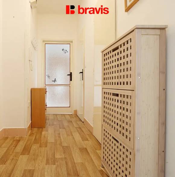 Pronájem bytu 2+1 se zahradou, Rosice u Brna, ul. Mrštíkova, klidná lokalita, částečně zařízený, sklep