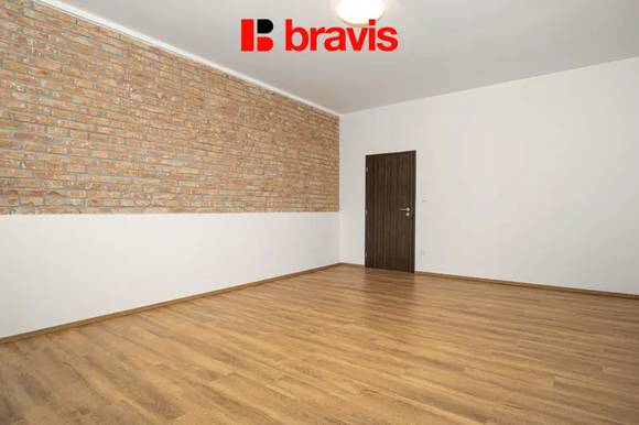 Pronájem bytu 2+kk, Brno - Zábrdovice, ul. Francouzská, výtah, po kompletní rekonstrukci