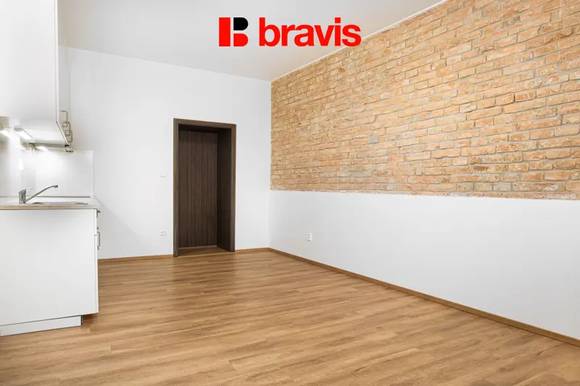 Pronájem bytu 2+kk, Brno - Zábrdovice, ul. Francouzská, výtah, po kompletní rekonstrukci