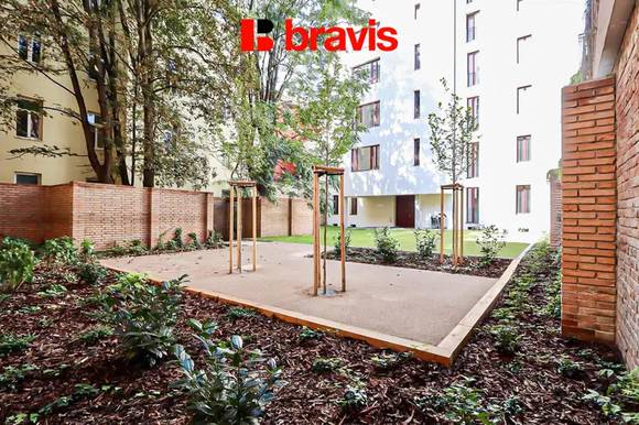 Pronájem bytu 2+kk, Brno - Zábrdovice, ul. Francouzská, výtah, po kompletní rekonstrukci
