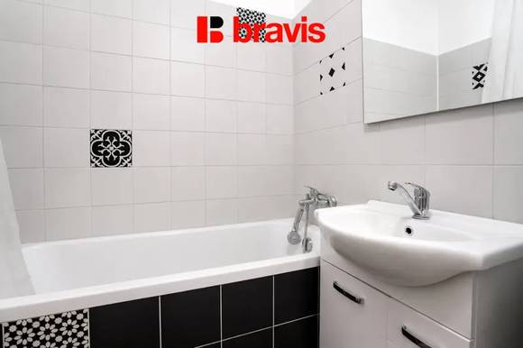 Pronájem bytu 2+1 54 m², Brno - Trýbova, Balkon