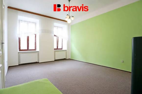 Pronájem prostorného bytu 4+1, 108 m² - Brno Veveří, možné i pro studenty, centrum města, skvělá lokalita