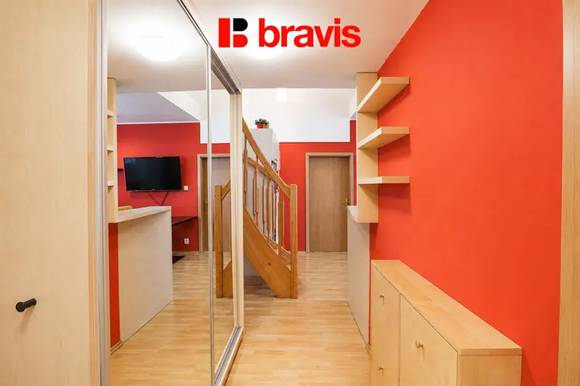 Pronájem bytu 3+kk 63 m², Brno - Černovice, ulice Zvěřinova, klimatizace, zařízený