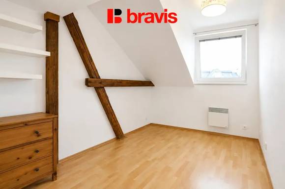 Pronájem bytu 3+kk 63 m², Brno - Černovice, ulice Zvěřinova, klimatizace, zařízený