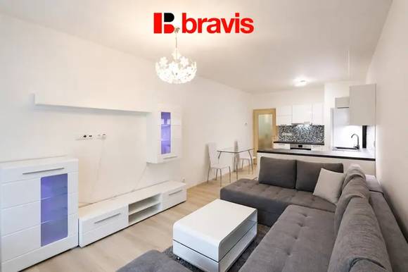 Podnájem prostorného bytu 2+kk, ul. Vídeňská, Brno- Štýřice, balkon, zařízený