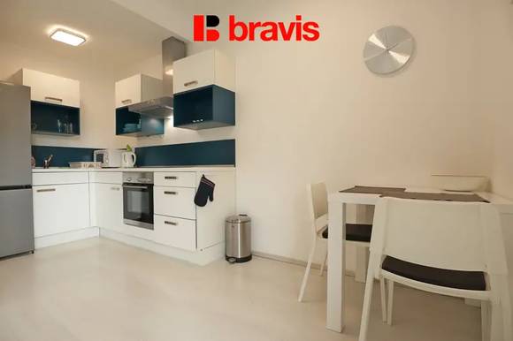 Pronájem bytu 1+kk, Brno - Starý Lískovec, ulice U Leskavy, zařízený, balkon