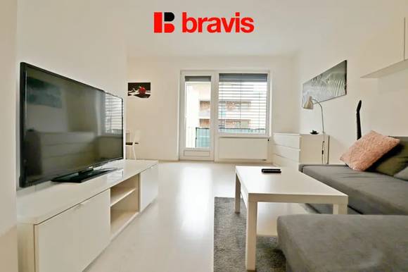 Pronájem bytu 1+kk, Brno - Starý Lískovec, ulice U Leskavy, zařízený, balkon