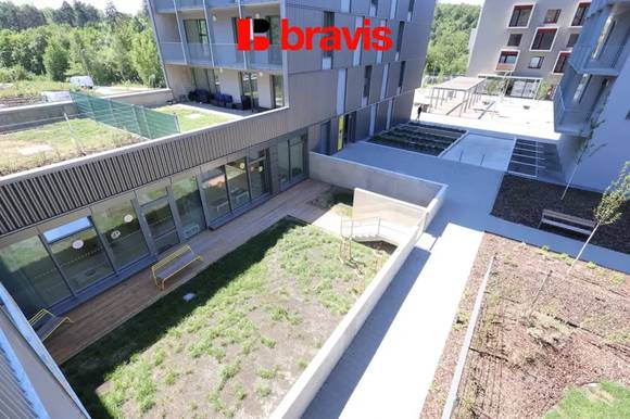 Pronájem novostavby bytu 2+kk s terasou, garážovým stáním a sklepem – Brno, Lom Růženin