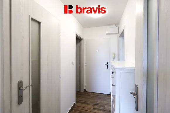 Pronájem bytu 1+1, Brno - Bystrc, lodžie, šatna, částečně zařízený, ul. Kuršova