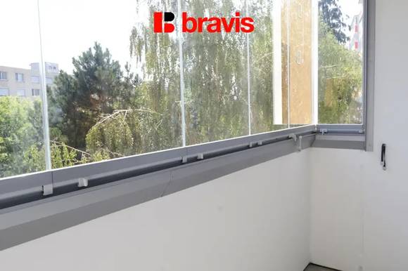 Pronájem bytu 1+1, Brno - Bystrc, lodžie, šatna, částečně zařízený, ul. Kuršova