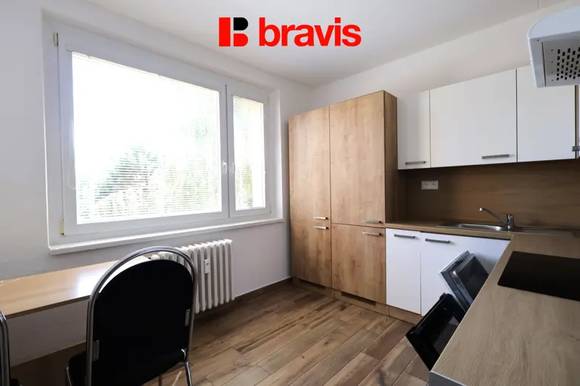 Pronájem bytu 1+1, Brno - Bystrc, lodžie, šatna, částečně zařízený, ul. Kuršova