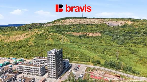 Pronájem bytu 1+kk, čtvrť Pod Hády, ul. Pod Kavkami, novostavba, parkování, první nájemník