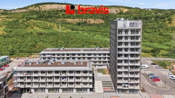 Pronájem bytu 1+kk, čtvrť Pod Hády, ul. Pod Kavkami, novostavba, parkování, první nájemník