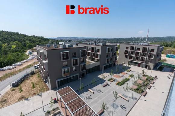 Pronájem bytu 1+kk, čtvrť Pod Hády, ul. Pod Kavkami, novostavba, parkování, první nájemník