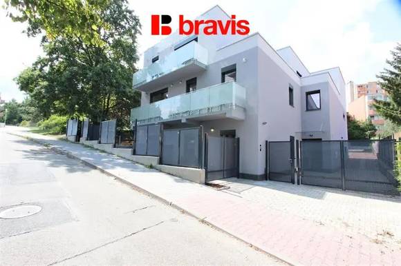 Podnájem bytu 3+kk,  ulice Úpatní, Brno - Nový Lískovec, balkon, klimatizace, možnost parkování