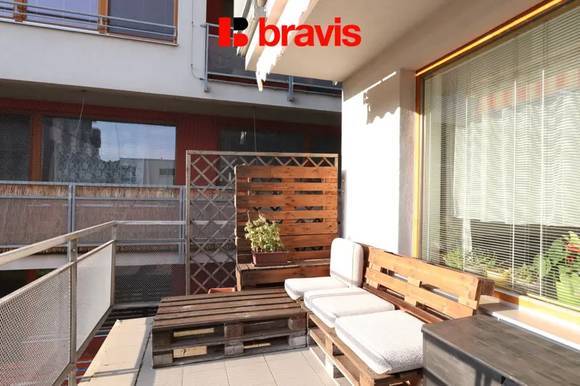 Pronájem bytu 2+kk, Brno - Ivanovice, ul. Jezerůvky, terasa
