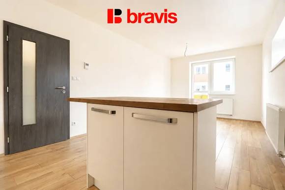Pronájem bytu 2+kk, Brno - Kamechy, Novodvorská ulice, novostavba, terasa, sklep, klidná lokace