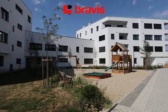 Pronájem krásného bytu 2+kk v novostavbě, ul. Brněnská pole, Šlapanice u Brna, lodžie, sklep, šatna, garážové stání v ceně