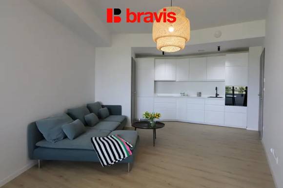 Pronájem krásného bytu 2+kk v novostavbě, ul. Brněnská pole, Šlapanice u Brna, lodžie, sklep, šatna, garážové stání v ceně