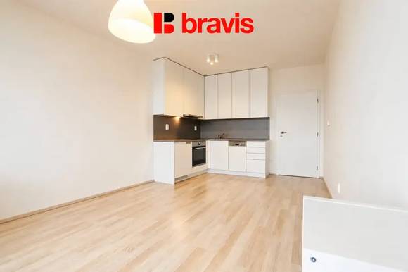 Pronájem bytu 1+kk, Brno - střed, ulice Rumiště, balkon, garážové stání, sklep