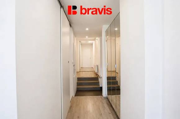 Pronájem bytu 1+1 35 m², Brno - Bohunice ul. Neužilova, balkon, vybavený