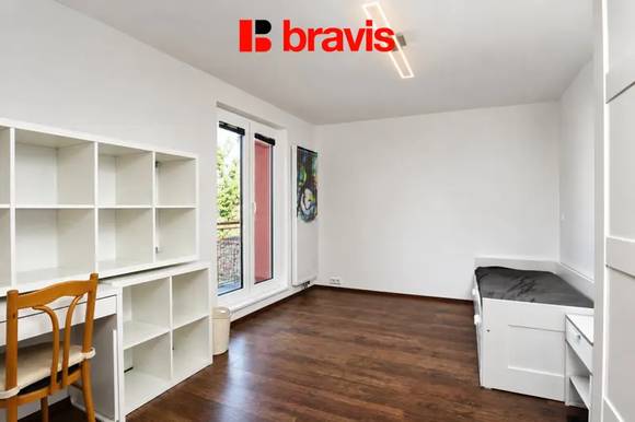 Pronájem bytu 1+1 35 m², Brno - Bohunice ul. Neužilova, balkon, vybavený