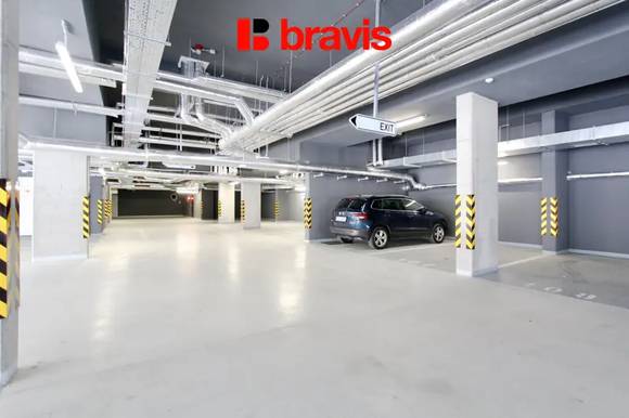 Garage space for rent, Brno - Ponava, Střední street