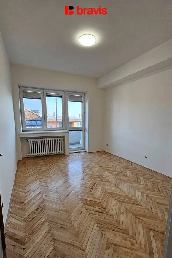 Pronájem slunného bytu 2+1, Brno-střed, ul. Milady Horákové, balkon, sklep, internet v ceně