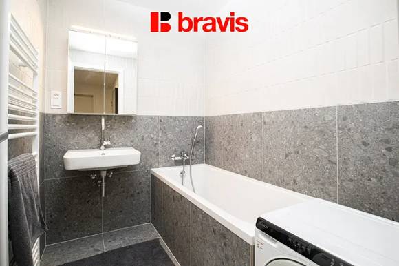 Pronájem bytu 2+kk, Pekárenský Dvůr, ul. Bratislavská, novostavba, garážové stání, balkon